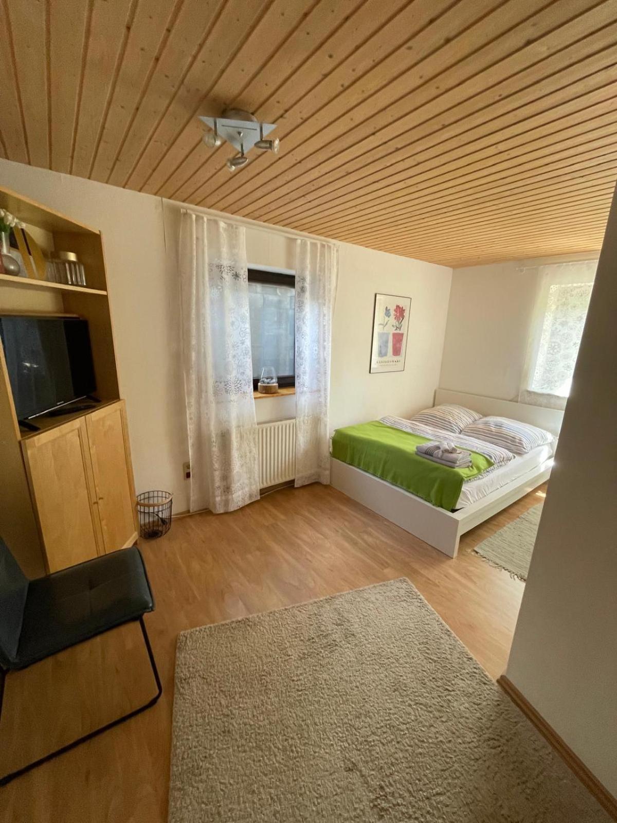 Gemuetliche Wohnung Am Tor Zum Schwarzwald Nagold Bagian luar foto